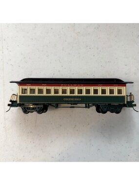 Bachmann 50' Memorial Pullman 2+2 Train Coach - The Fire Chief HO Gauge LN